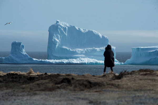 От Антарктиды скоро отделится огромный айсберг