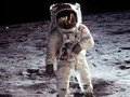 НАСА претендует на собственность астронавта Нила Армстронга