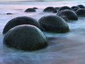 Валуны Моераки - ещё одна головная боль науки - Новая Зеландия рулит