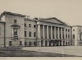 В Москве клубная жизнь началась...с распространением кофе в Англии
