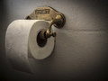 История создания туалетной бумаги: листья кукурузы, деревянные скребки и другие приспособления