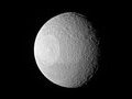 Гиперион: странная луна Сатурна с еще более странными кратерами