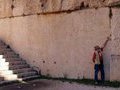 Раскопаны 30 доисторических монолитных камней и один человеческий скелет
