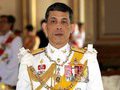 Эксцентричный король Таиланда: три брака, семеро детей и любовь к пуделям